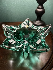 Josef Hospodka Chribska Glassworks, Czech Emerald Star Flower Footed Glass Dish - Picture 1 of 20