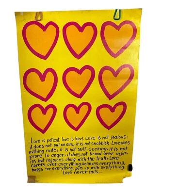 Antigo 1971 Pôster Argus Ricci Love Is… 1 Coríntios 13 Versículo Bíblico Inspirador - Imagem 1 de 4