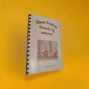 Home Cooking Secrets of Hartwick NY Baptist Womens Council Recipe Cookbook VTG - Foto 1 di 4