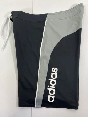 Pantalones cortos de tabla Adidas para hombre 34 negros grises blancos entrepierna de 9,5" Foto 1 de 4