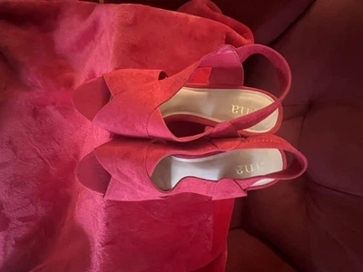 Cuñas Easy Spirit, Tacón de 3,5", Color Vino, Parte Superior de Gamuza, Slip in Cojín Plantilla Foto 1 de 4