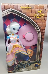 Muñeca de moda 2015 Disneyland Attractionistas 12" - Carrie Fantasyland Carousel - Imagen 1 de 3