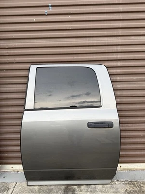RAM 1500-3500 2013 clásica doble cabina OEM puerta trasera izquierda conductor/55A Foto 1 de 4