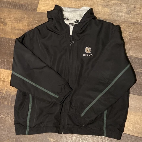 Vintage North Dakota Fighting Sioux lined hooded jacket size XXL Cover