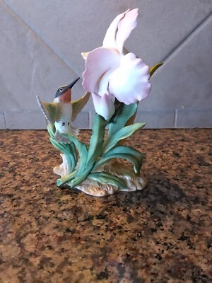 VTG Masterpiece Bone China By HOMCO Figurine 1985 HUMMINGBIRD IRIS Signed - Image 1 of 4