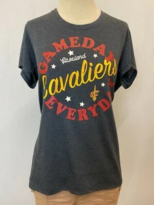 Top Cleveland Cavaliers para mujer grande extra grande gris marca 47 manga corta - Imagen 1 de 9