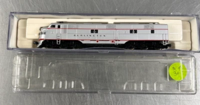 Life-Like E8 Diesel Loco Train Burlington CB&Q (9920B) #7027 New Open Box - Image 1 of 4