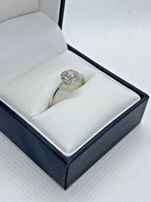 9ct White Gold diamond Ring With Diamond Halo - Image 1 of 4