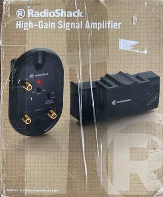 RadioShack 1-In 4-Out Bidirectional 3GHz Cable TVHigh- Gain Signal Amplifier——25 - Image 1 of 4