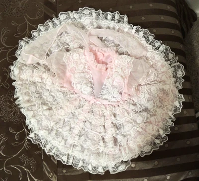 De colección 5 piezas Pazazz Desfile Vestido Accesorios Capas Volantes SIN USAR NUNCA USADO Talla Pequeña Foto 1 de 4