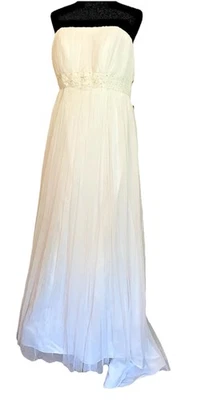 New Davids bridal wedding dress sz 16 Strapless Tule chapel train white Low Back - Image 1 of 4