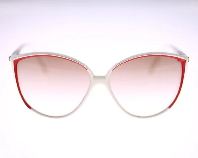 Mannequin 7207 BL/R ladies vintage butterfly style sunglasses-circa 1980s-30g - Image 1 of 4