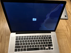 MacBook Pro "Core i7" 2.4 15" Early 2013 ,8Gb ram , Bad screen , No Os/read!!! - Picture 1 of 16