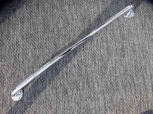 Badetuch-Halter/-Stange Metall Rundrohr ca. 3 cm Bohrlöcher-Abstand ca. 80 cm - Bild 1 von 6