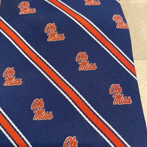 Men’s Ole Miss Tie Officially Licensed Brand New With Tags. Souvenir Cover