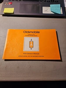 VINTAGE 1978 OLDSMOBILE OWNER'S MANUAL CUTLASS AND CUTLASS CRUISER SERIES - Picture 1 of 3