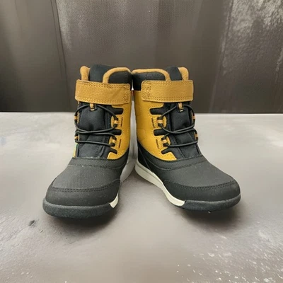 Merrell Snow Boots For Kids Sz 9m. Mustard And Black. - Image 1 of 4