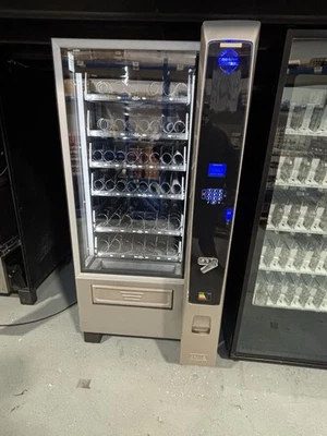 Vending Machine crane merchant 4 Used Working Condition NAYAX + Coin Mech - Image 1 of 2