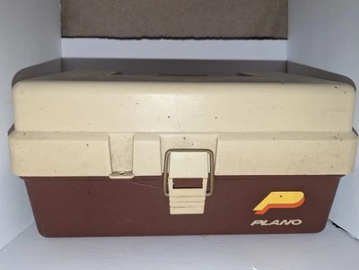 Caja de aparejos de pesca Plano vintage de plástico marrón/bronceado Foto 1 de 4