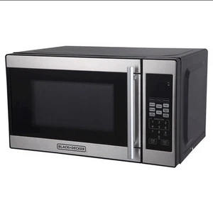 BLACK+DECKER 0.7 cu ft 700W Microwave Oven Black EM720CPN-P Open Box - Picture 1 of 2