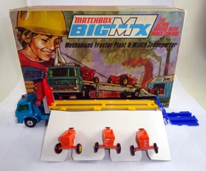 Matchbox SuperKings Big MX-2 Tractor Plant with rare ORANGE tractos mint/boxed - Picture 1 of 11