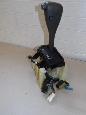 1992-1996 TOYOTA CAMRY AUTOMATIC TRANSMISSION SHIFTER ASSEMBLY PRND2L O/D BUTTON - Image 1 of 4