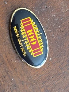 VTG 1979 Madison Square Garden 100th Anniversary Pin Oval Blue - Picture 1 of 2