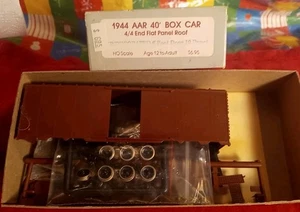 1944 AAR 40' Boxcar Kit C&BT Kit Undecorated 4/4 End Flat Panel Roof Be Creative - Picture 1 of 8