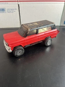 Tonka 1970 Jeep Cherokee Chief Wagoneer red 9" long 53078 - Picture 1 of 21
