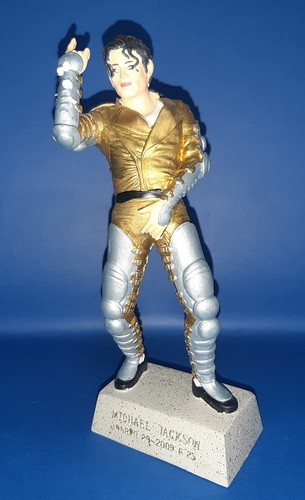 Foto 1 di 3