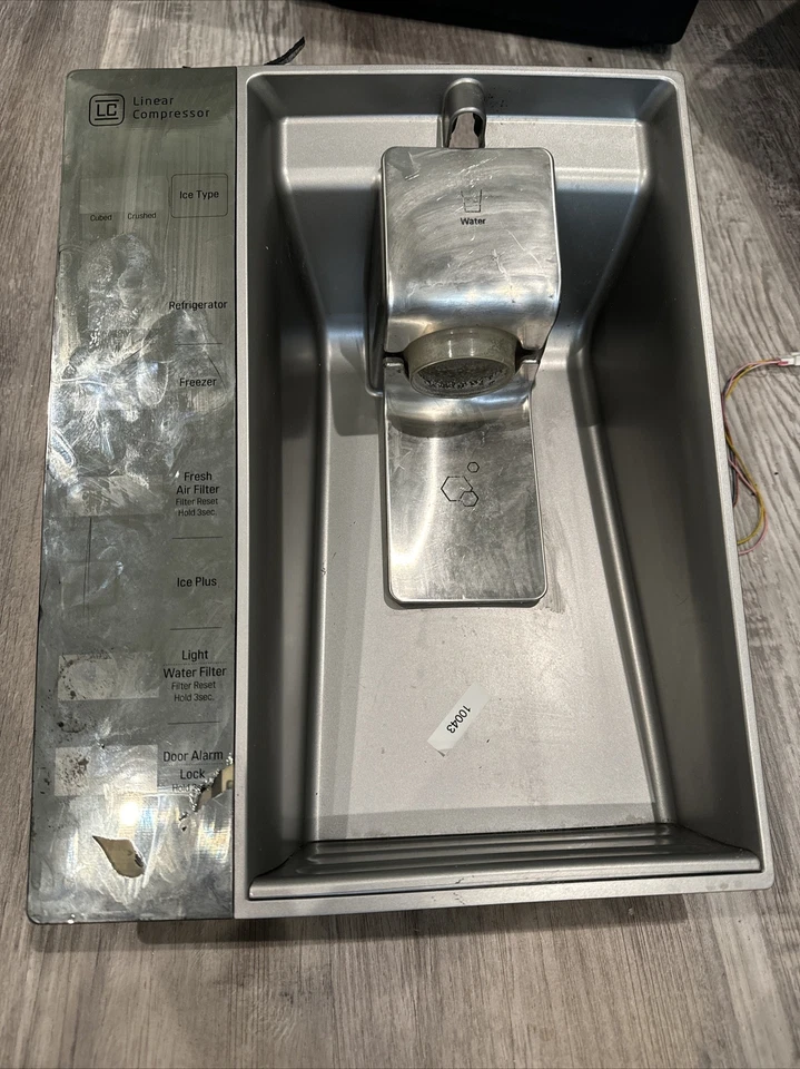 LG ACQ85430287 Conjunto de cubierta de pantalla dispensadora de acero inoxidable para refrigerador #10043 Foto 1 de 4