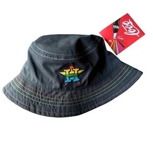 Cappello Houston Astros 2024 SGA Pride Night Bucket omaggio arcobaleno - Foto 1 di 4