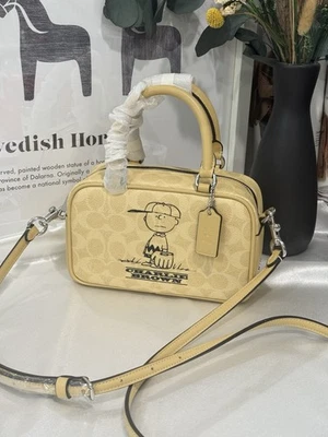 Bolso Bandolera Coach X Peanuts Firma Lona Charlie Marrón CBJ63 JAPÓN Foto 1 de 4