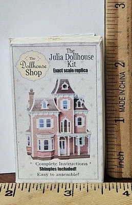 МИНИАТЮРНЫЙ КУКОЛЬНЫЙ ДОМИК «КОМПЛЕКТ» ДЛЯ ВАШЕГО КУКОЛЬНОГО ДОМИКА ~ ИЗДЕЛИЯ ТОЛЬКО ДЛЯ ПОКАЗА ~ БЕЗ СБОРКИ!! - Изображение 1 из 4