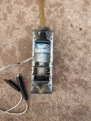 Bomba oscilante Gorman-Rupp Industries GRI 14825-519 Foto 1 de 4