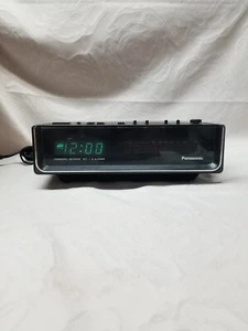 Radio reloj Panasonic RC-95 vintage probado funcionando - doble alarma hora fecha FM/AM - Imagen 1 de 9
