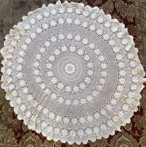 Vintage handgehäkelte runde Tischdecke - 65" - Bild 1 von 8