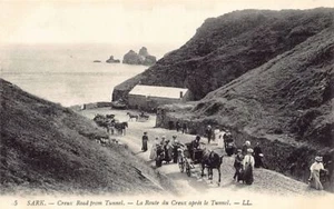 Sark - Creux road from Tunnel - Publ. Levy LL 5 - Picture 1 of 2