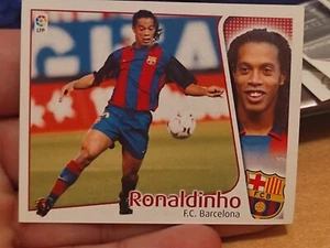 RONALDINHO LIGA 2004 04 2005 05 BARCELONA ESTE SPAIN STICKER NUEVO - Picture 1 of 2