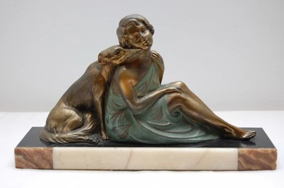 Art Deco Figur " Mädchen mit Borsoi " Windhund signiert L. Bruns - Bild 1 von 4
