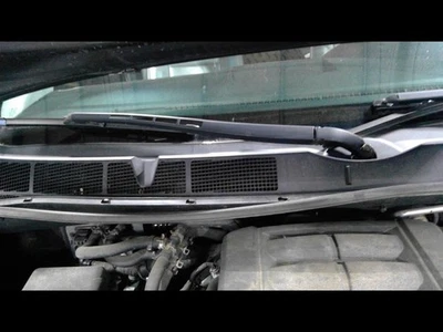 2008-2022 SEQUOIA Right Wiper Arm               1616467 - Image 1 of 4