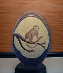 Dekoratives Ei Affe asiatisches Motiv ca. 6 Zoll groß stimmungsvoll Goth Zoo - Bild 1 von 8