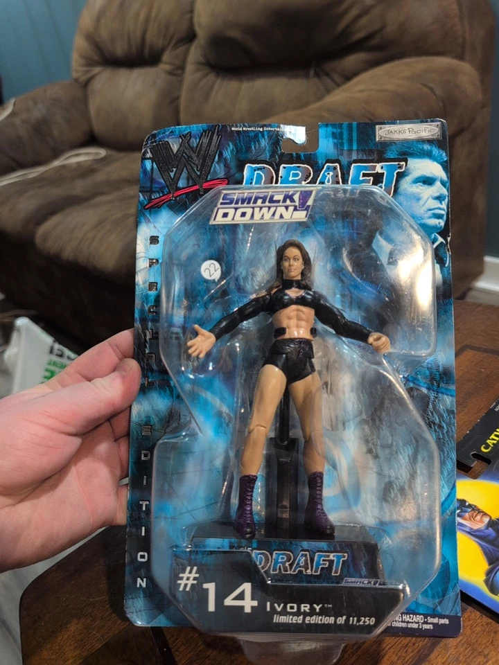 Figura Jakks Pacific 2002 Ivory WWE SmackDown Draft #14 Edición Limitada 11.250 Foto 1 de 2
