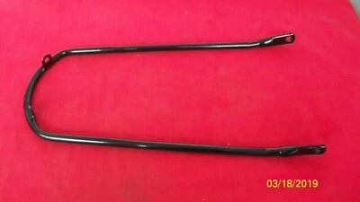 70-72 TRIUMPH 500 650 BLACK BOTTOM FRONT FENDER STAY 97-3885 UK MADE  Foto 1 de 3