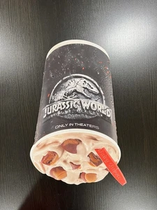 Jurassic World: Fallen Kingdom - Dairy Queen Chomp Blizzard Hanging Display - Bild 1 von 5