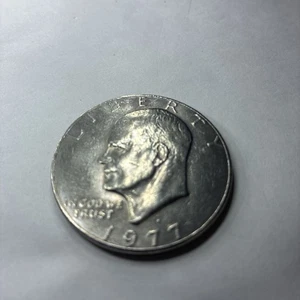 Vintage Eisenhower 1977 Dollar Coin “Very Rare D Minted” - Picture 1 of 4