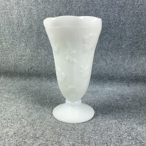 Jarrón vintage Jeannette & Co 9” con pedestal de vidrio esmerilado diseño floral con patrón de iris - Imagen 1 de 12
