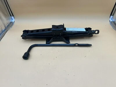 Durango Dakota 1997-2005 neumático de repuesto gato de emergencia y llave de orejetas OEM. Foto 1 de 3