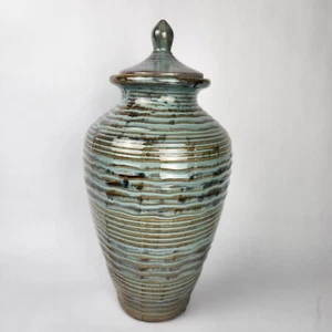 Handgefertigtes Keramikgefäß mit Rad geworfen und Deckel 12 Zoll - Bild 1 von 11