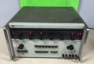 PARTS! VINTAGE!! HP 745A AC CALIBRATOR HEWLETT PACKARD (TESTED TO POWER ON) - Picture 1 of 14